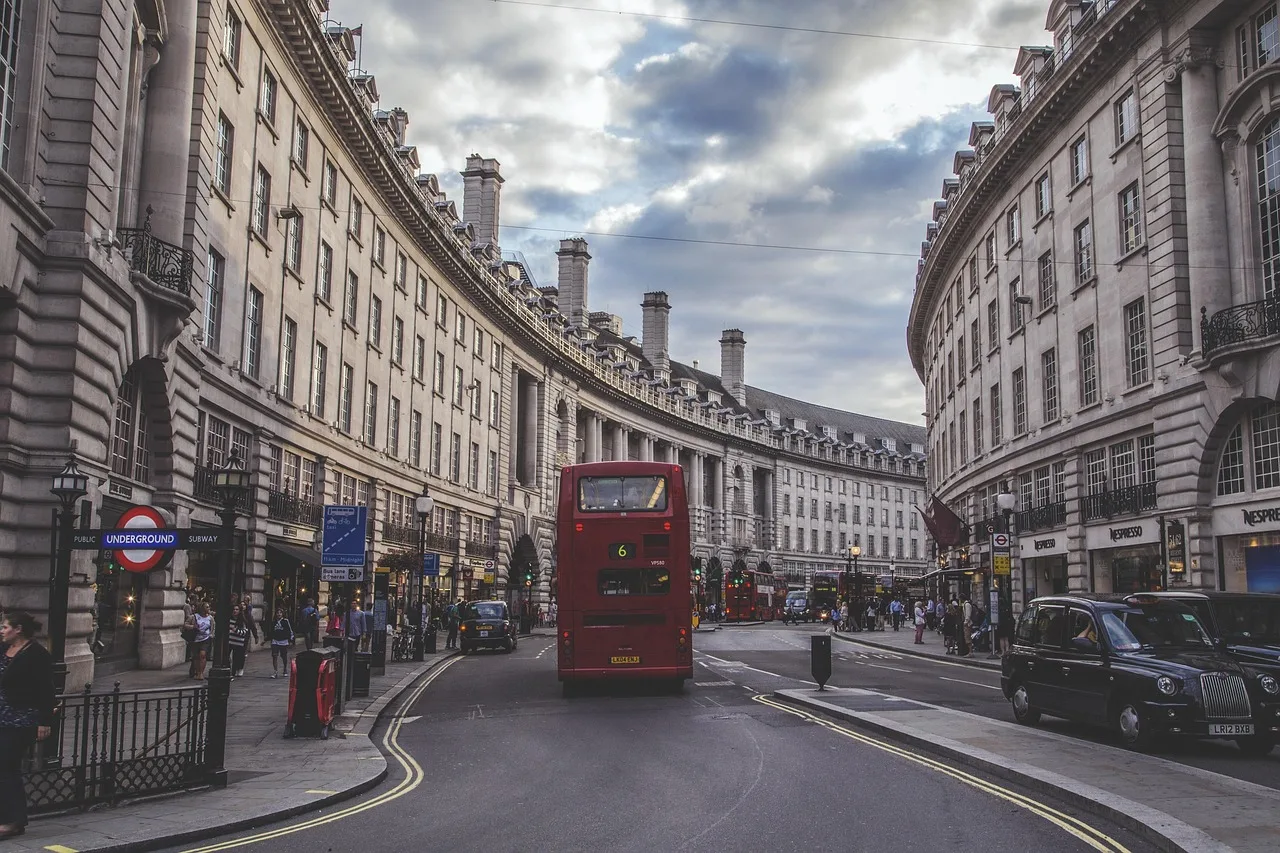 london, regent street, england, street, uk, regent, travel, city, britain, english, europe, british, tourism, united, kingdom, road, bus, gray city, gray travel, gray road, gray street, gray bus, london, london, london, london, london, bus
