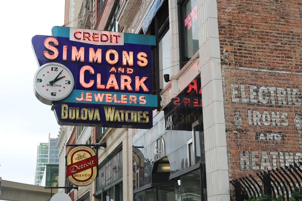 detroit, sign, neon, building, city, architecture, urban, travel, street, lights, tourist, outdoor, advertising, promotion, selling, advertisement, retro, clock, detroit, detroit, detroit, detroit, detroit